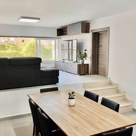 New, Ultra Comfy, Flat Msida